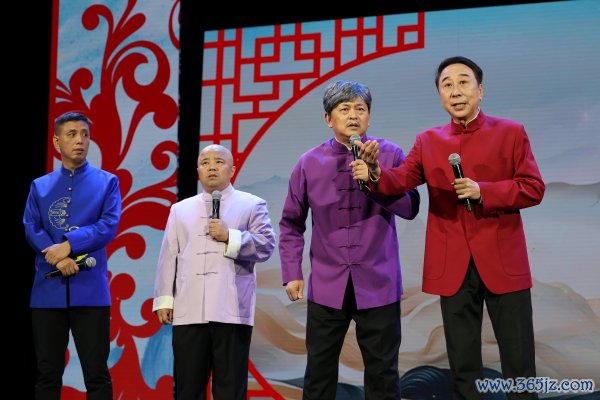 献技现场。把持方供图